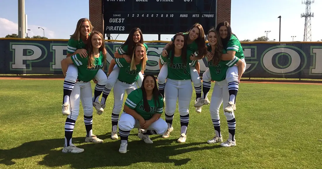 The 2016 Pensacola State Pirates freshman class posing on the field